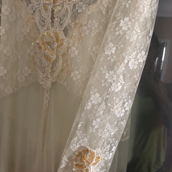 This already sold/ Night gown and robe - Picture 5 of 8